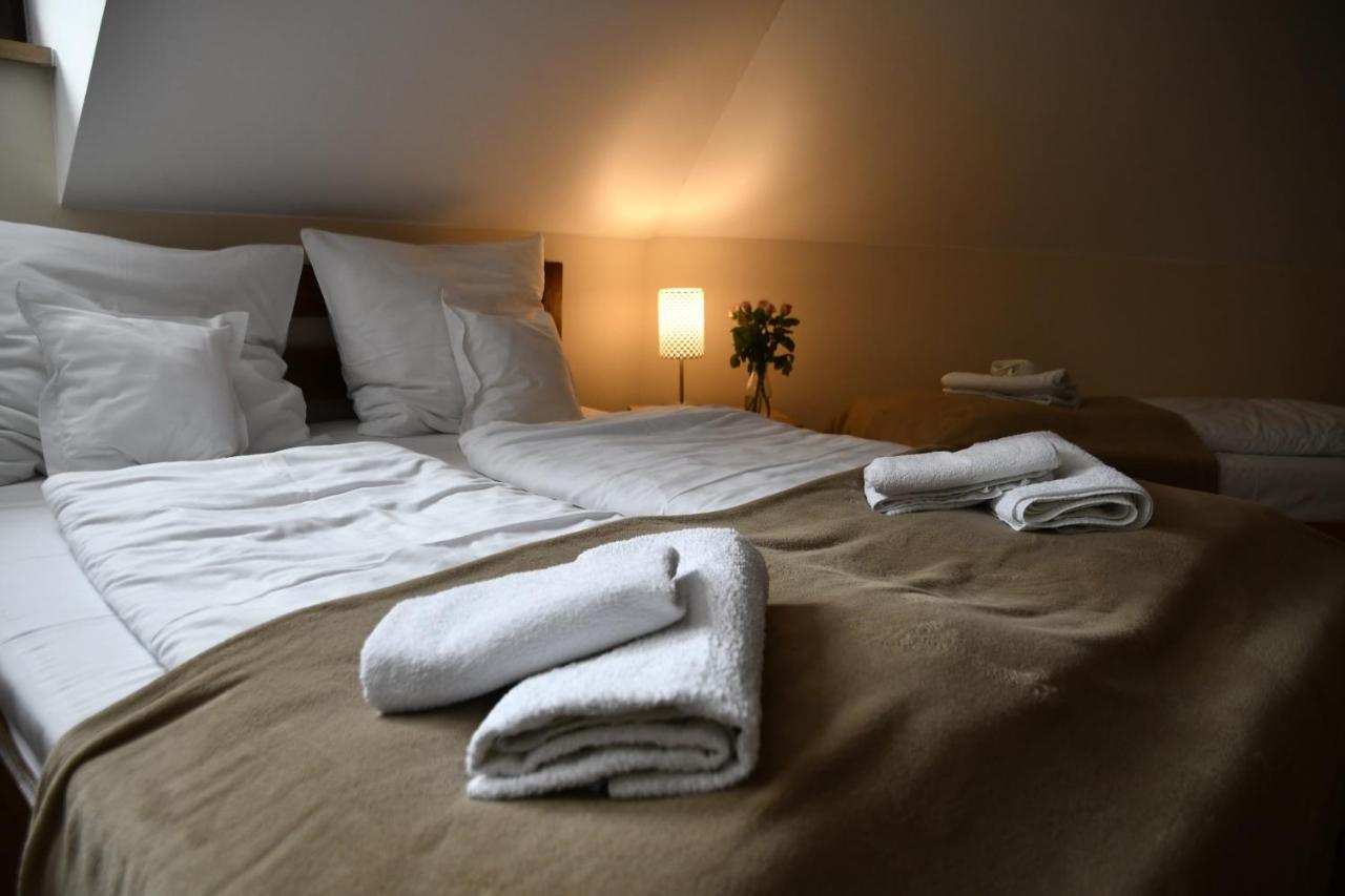 Gosciniec Pod Lubomirem Bed & Breakfast Weglowka  Екстериор снимка