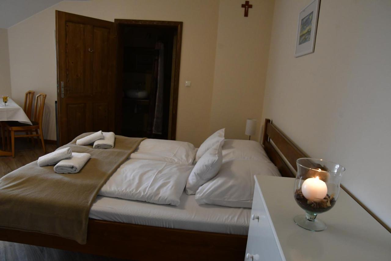 Gosciniec Pod Lubomirem Bed & Breakfast Weglowka  Екстериор снимка