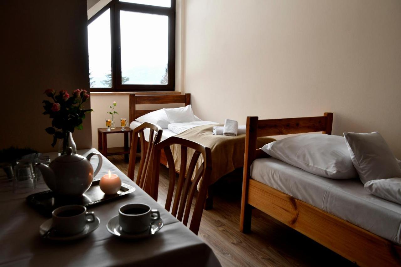 Gosciniec Pod Lubomirem Bed & Breakfast Weglowka  Екстериор снимка