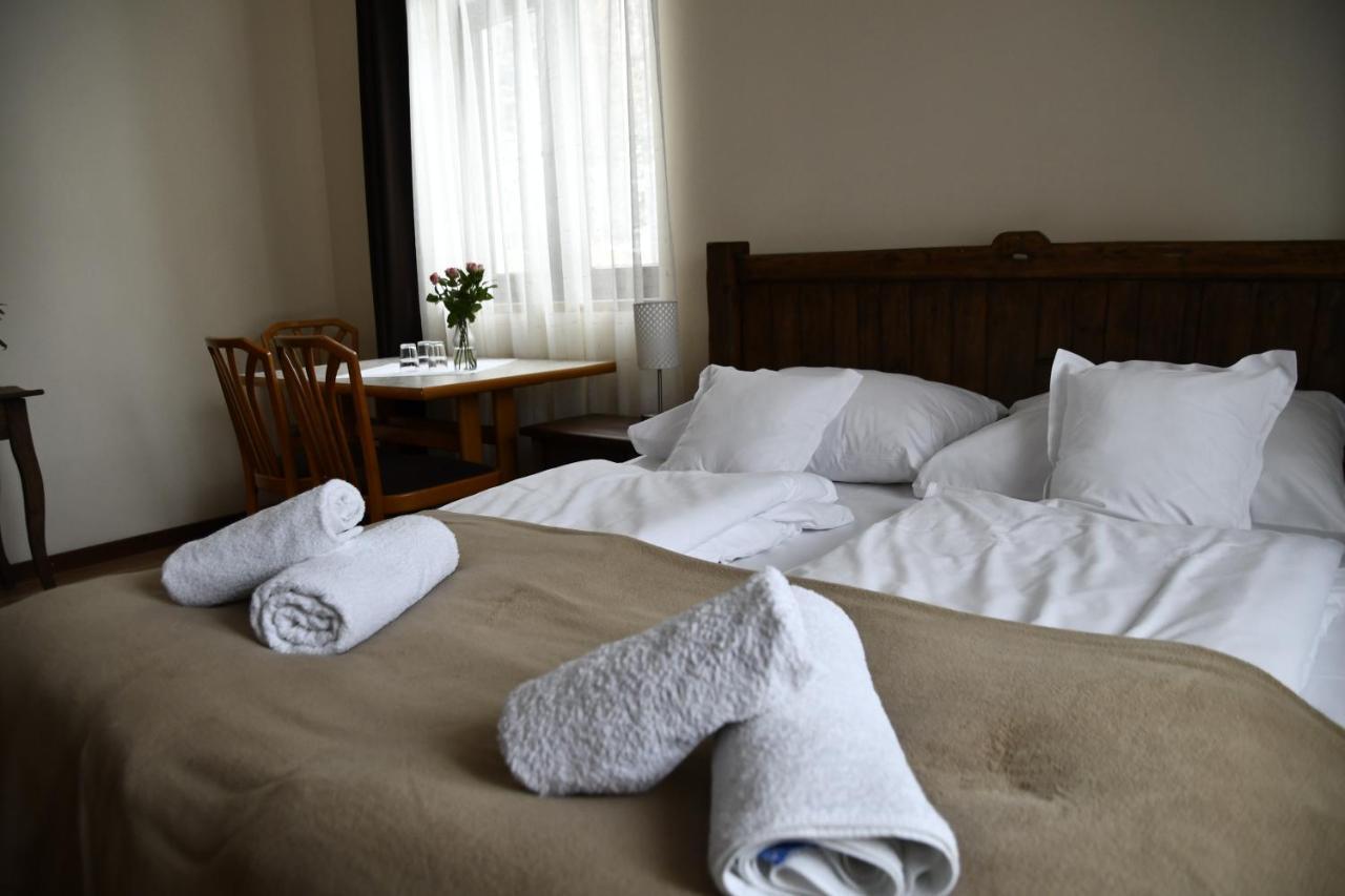 Gosciniec Pod Lubomirem Bed & Breakfast Weglowka  Екстериор снимка