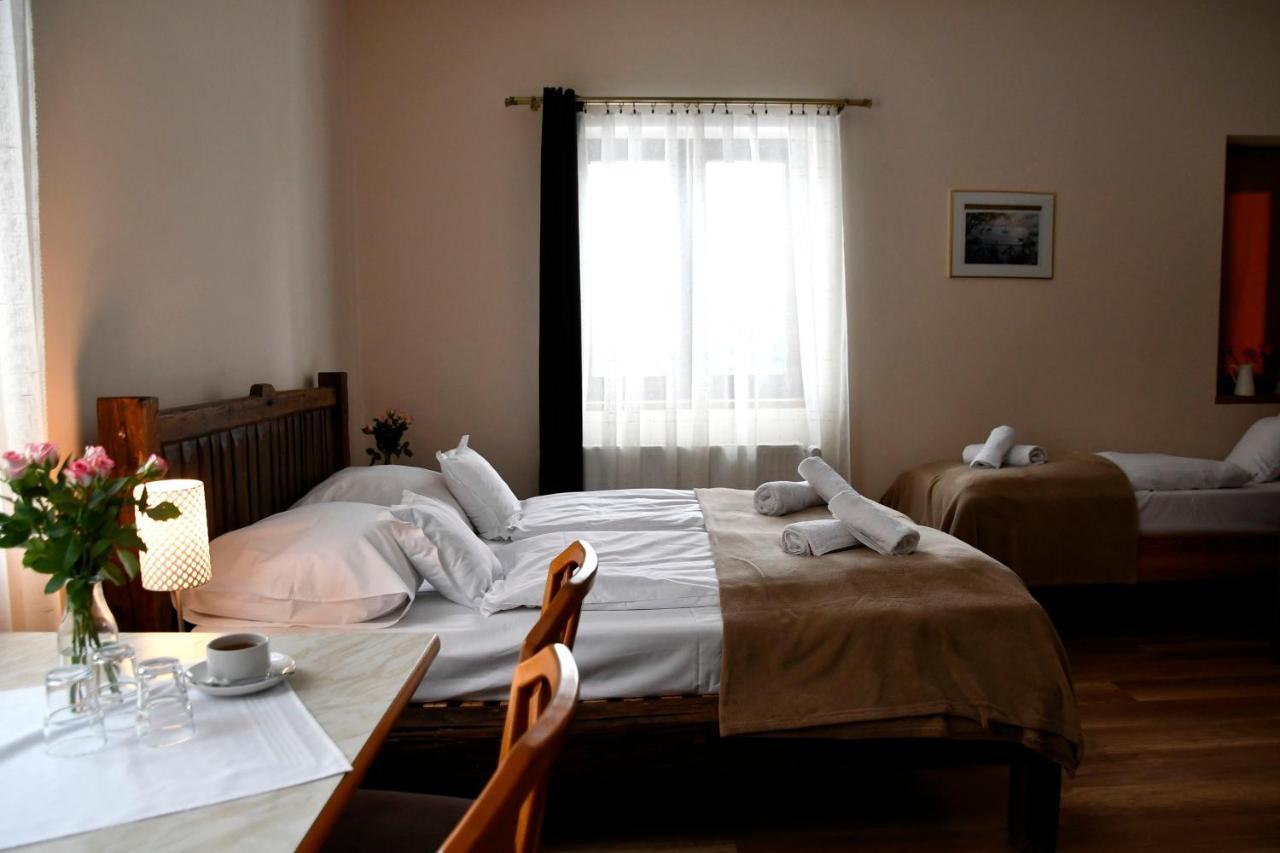 Gosciniec Pod Lubomirem Bed & Breakfast Weglowka  Екстериор снимка