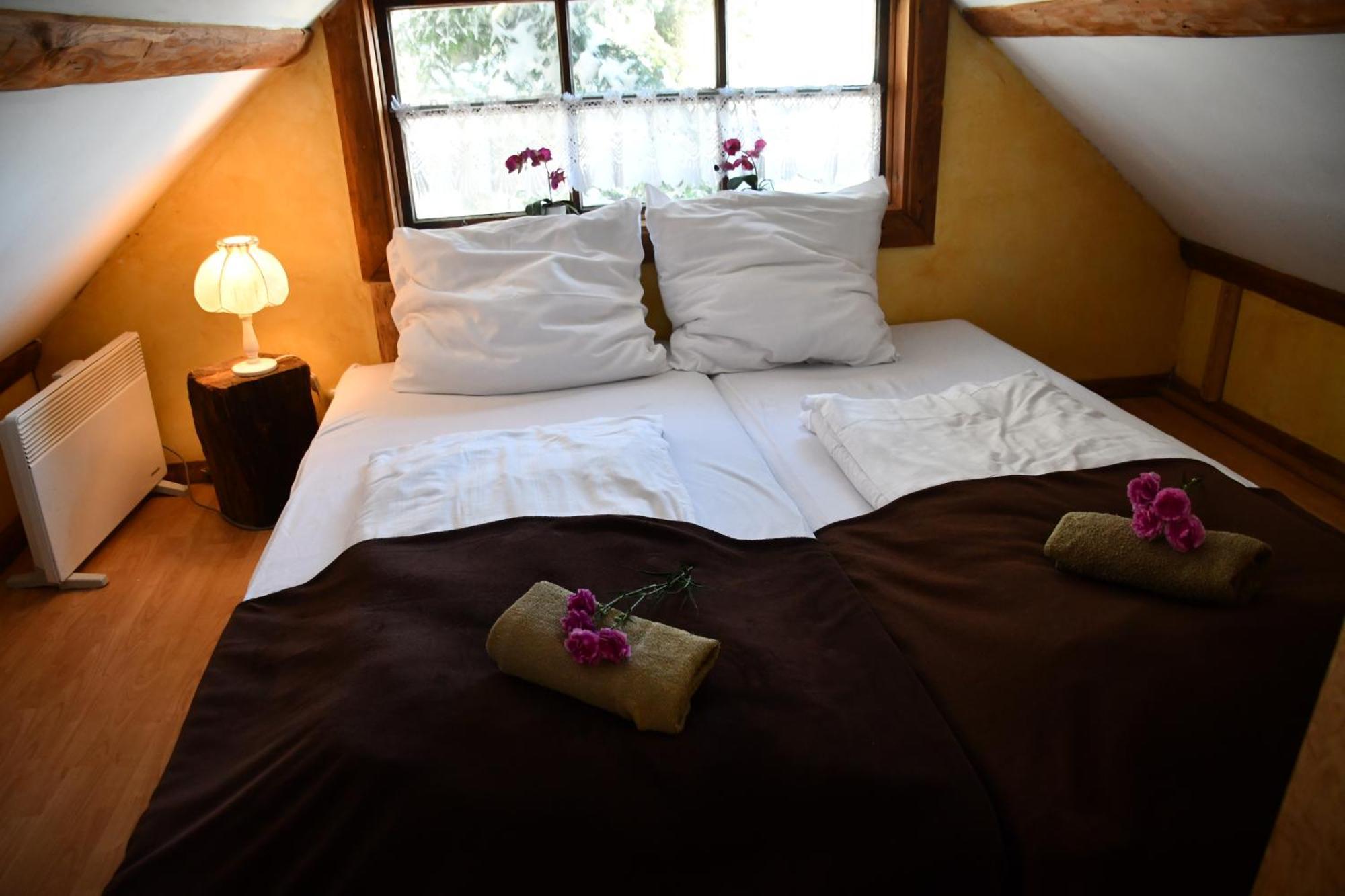Gosciniec Pod Lubomirem Bed & Breakfast Weglowka  Екстериор снимка