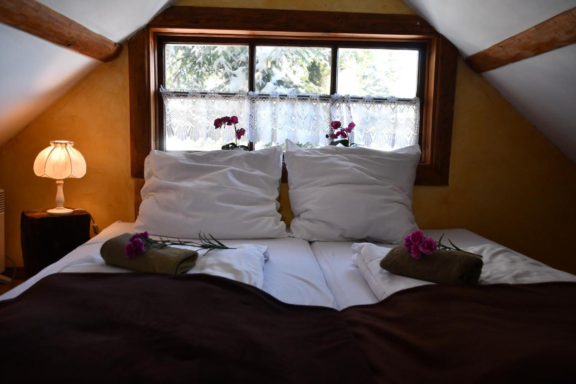 Gosciniec Pod Lubomirem Bed & Breakfast Weglowka  Екстериор снимка