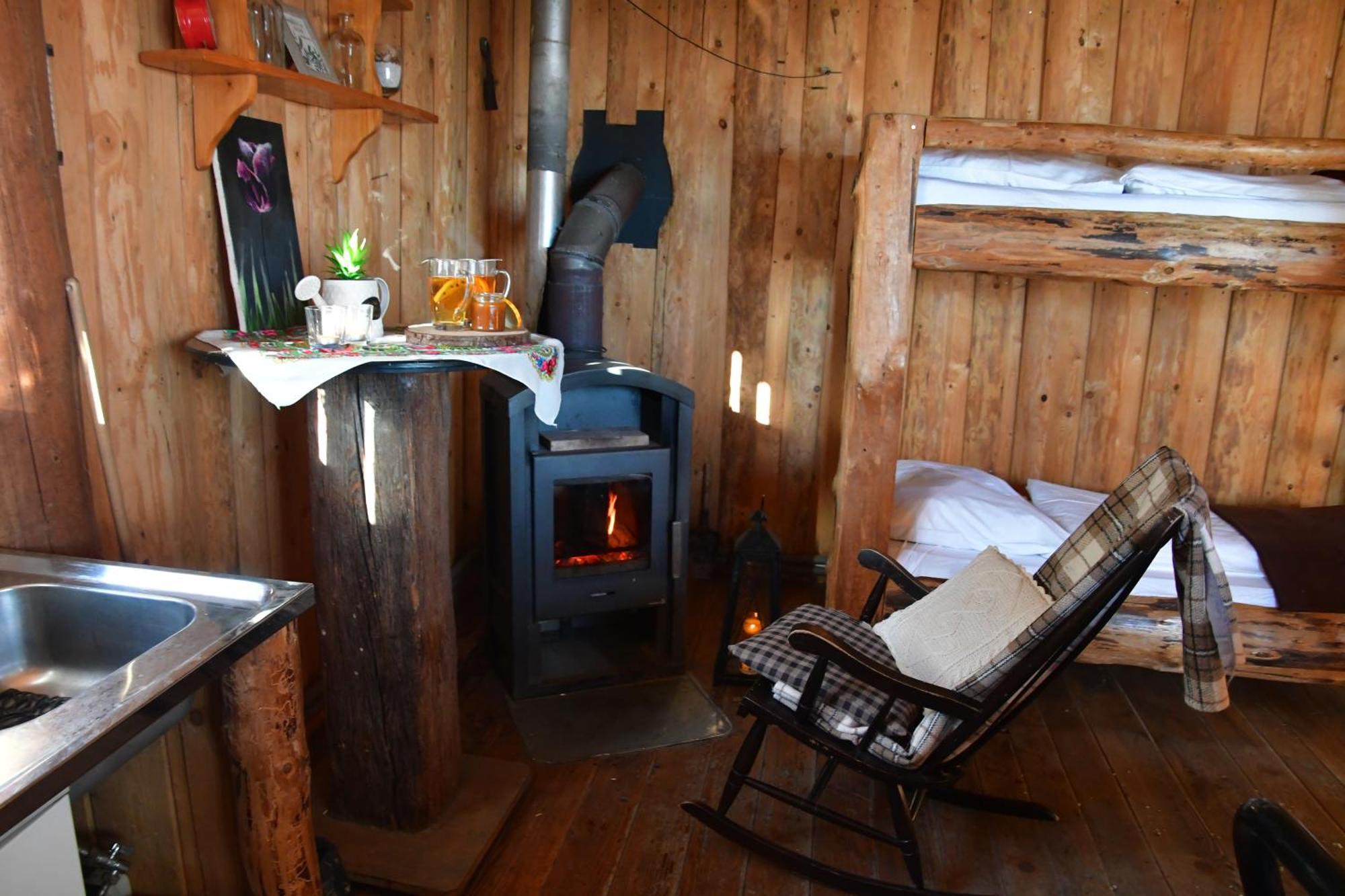 Gosciniec Pod Lubomirem Bed & Breakfast Weglowka  Екстериор снимка