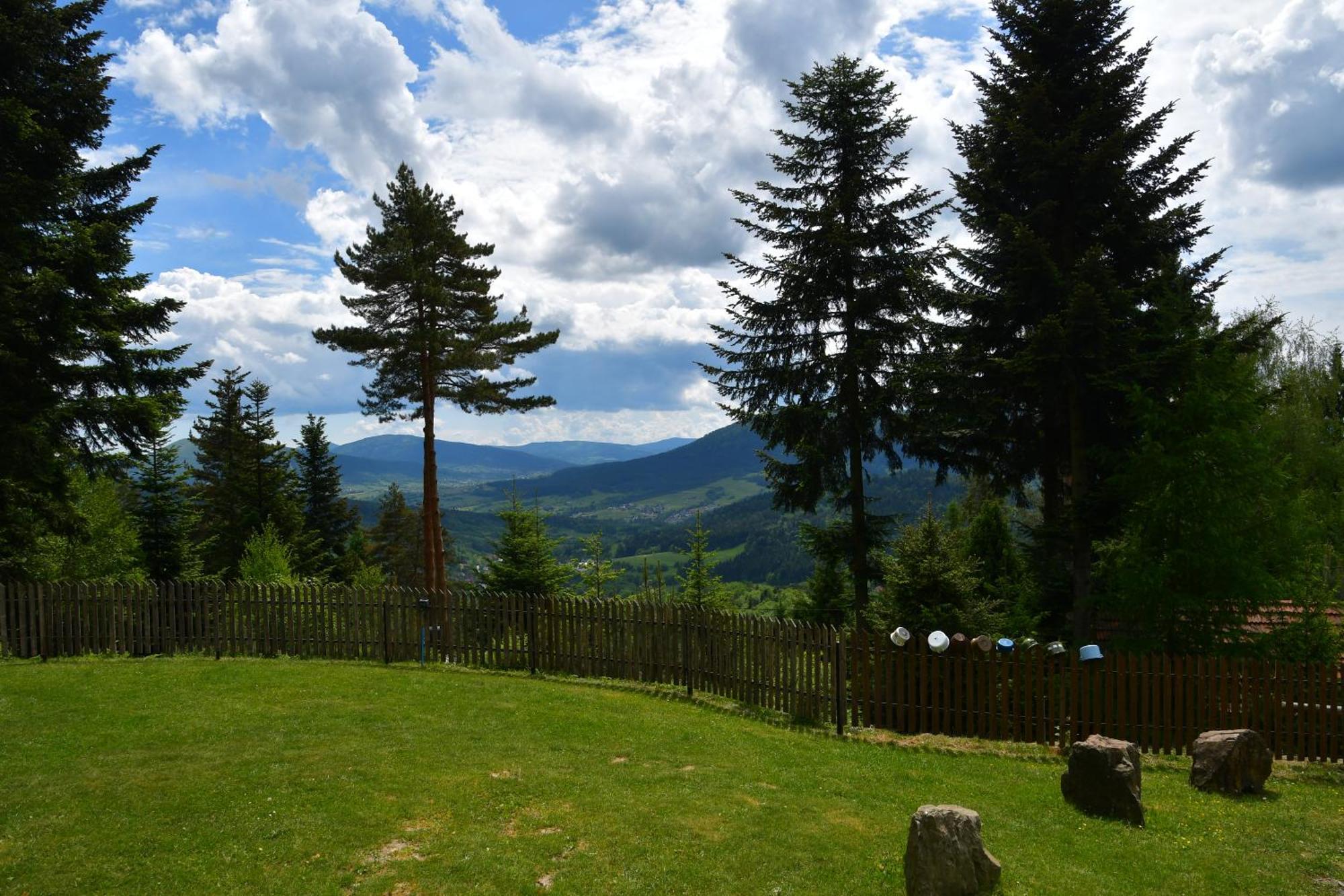 Gosciniec Pod Lubomirem Bed & Breakfast Weglowka  Екстериор снимка