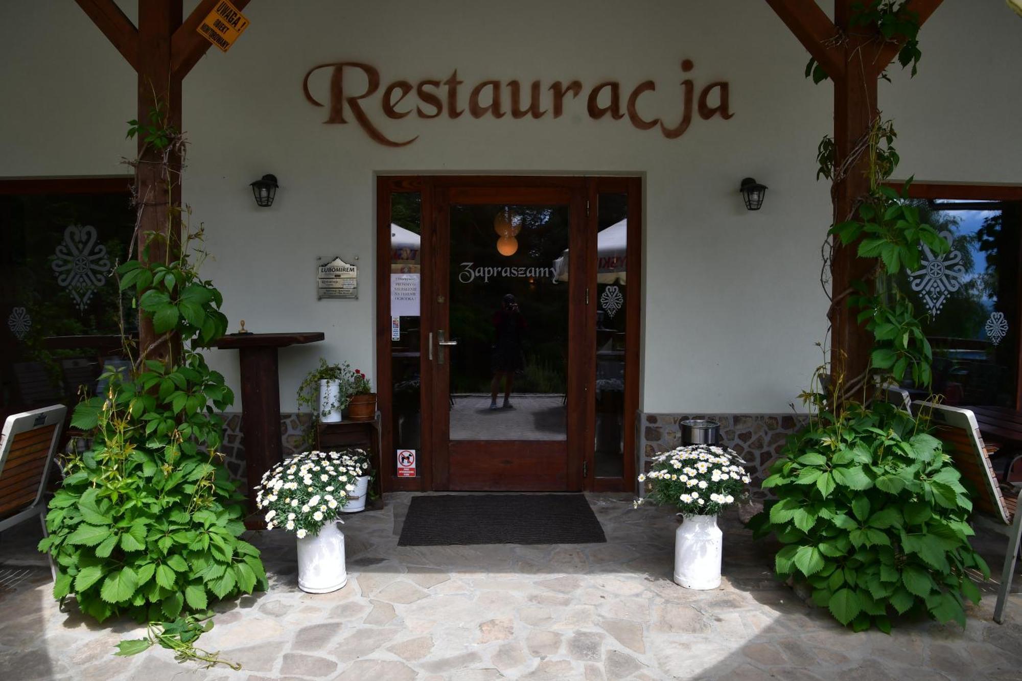 Gosciniec Pod Lubomirem Bed & Breakfast Weglowka  Екстериор снимка